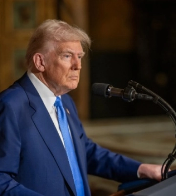 Трамп заявив, що не пропонував Зеленському віддати Росії всю Донецьку область
