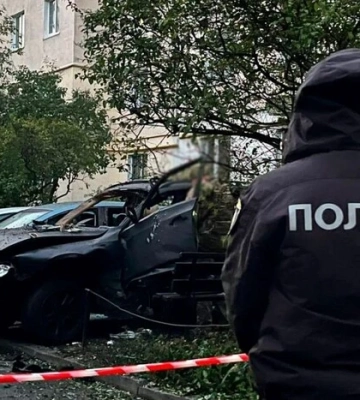 У Голосіївському районі Києва підірвали автівку
