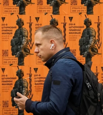 Стало больше украинцев, которые считают, что Европа и США уже устали от Украины — опрос