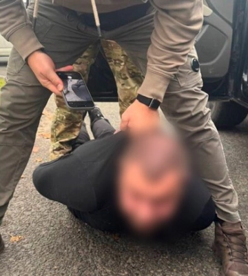 В центре Харькова трое неизвестных в военной форме выкрали человека