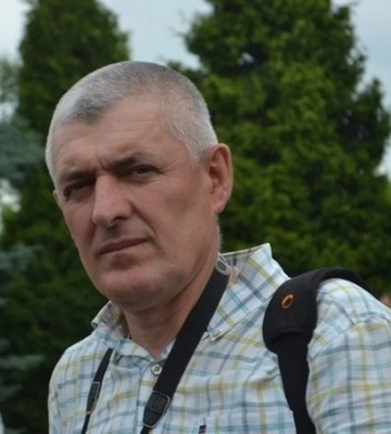 У Франківську самокатчик побив фотокореспондента після того, як потрапив у його кадр