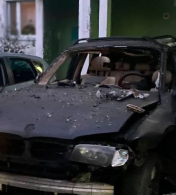 У Голосіївському районі Києва підірвали автівку