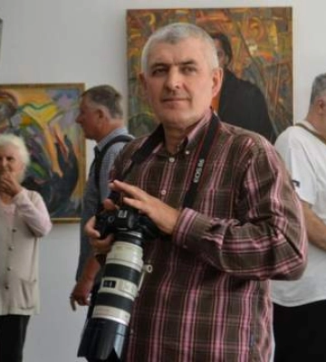 У Франківську невідомий побив фотокореспондента Юрія Рильчука за випадкове фото