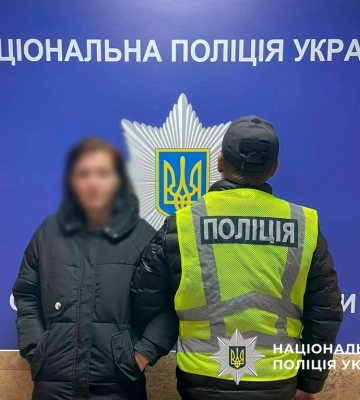 У Києві жінка викинула собаку подруги з п’ятого поверху