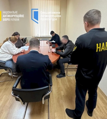 Голова облради та його дружина-нардепка отримали підозру за недостовірне декларування