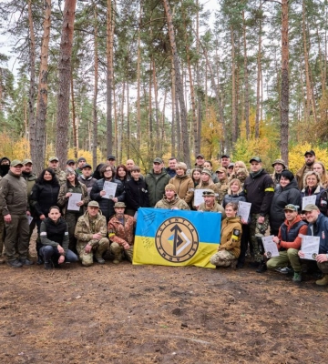 Мають всеукраїнські сертифікати: Черкаський центр підготовки громадян до нацспротиву випустив першу групу (ФОТО)