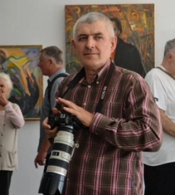 Поліція розслідує обставини нападу на фотокореспондента Укрінформу в Івано-Франківську Юрія Рильчука