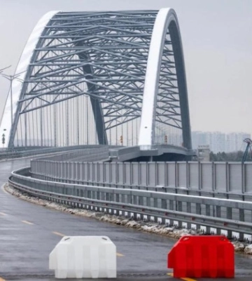В Києві заборонили рух Подільським мостом з правого берега на лівий під час повітряних тривог