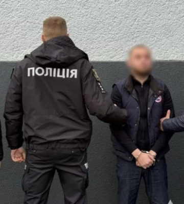 На Закарпатті затримали чоловіка, який за $10 000 переправляв ухилянтів до Румунії