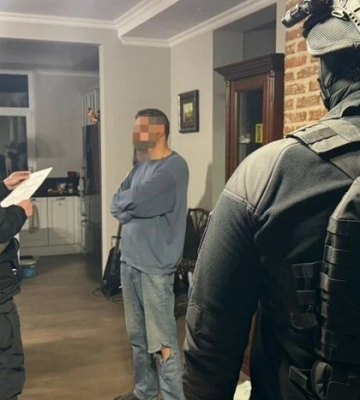 «Систематично схиляв студенток до інтиму». Прокуратура повідомила деталі справи режисера Білоуса