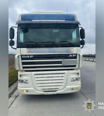 У Кобеляках вантажівка збила жінку і поїхала з місця ДТП