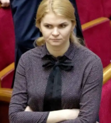 Приховування 4,4 млн грн: Рада припинила повноваження нардепки Колісник