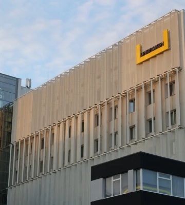 Пацієнти центру UNBROKEN візьмуть участь у показі колекції інклюзивного одягу