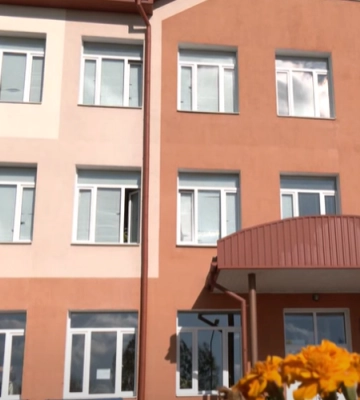 Одна людина веде по кілька предметів: на Волині катастрофічно бракує вчителів