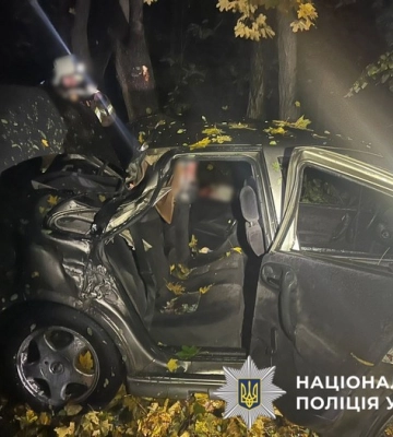 15-річний водій не впорався з керуванням – внаслідок ДТП загинув 14-річний хлопець, ще шестеро юнаків травмовані 
