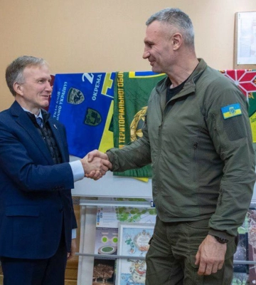 Віталій Кличко обговорив з послами Латвії та Чехії відновлення Києва після обстрілів