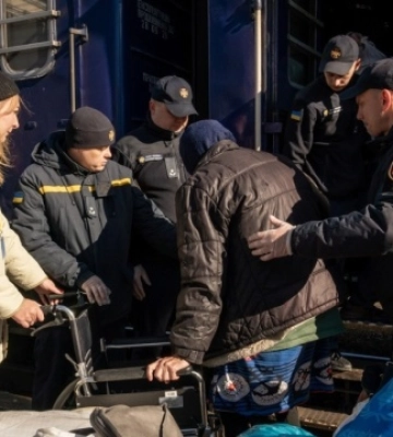 На Тернопільщину евакуювали людей похилого віку з прифронтових районів Донеччини