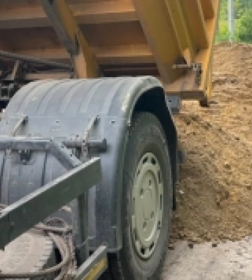 У селищі на Волині з ініціативи місцевих мешканців упорядкували дороги
