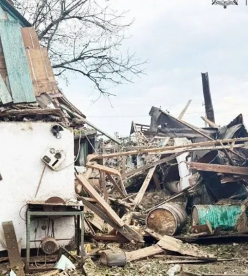 Запорожье под огнем: 15 человек ранены, 48 объектов разрушены