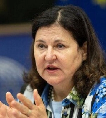 Посол ЄС Матернова провела ніч на підлозі ванної кімнати під час обстрілу: Досить цієї війни. ФОТО