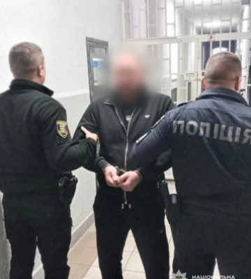 У Перечині чоловік погрожував незнайомцям пневматичною гвинтівкою — поліція затримала порушника