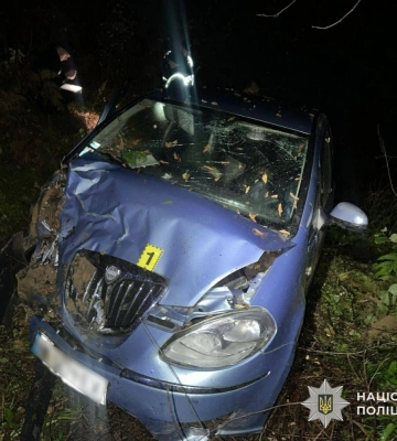 На Хустщині авто з’їхало з обриву і перекинулось, загинув 56-річний водій