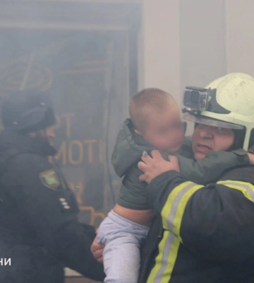 Росіяни цілеспрямовано вдарили по дитячому садочку у Харкові (ФОТО)
