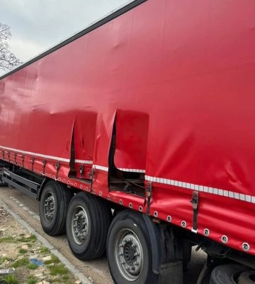 Зухвале пограбування в Лондоні: із вантажівки викрали 3000 пляшок закарпатського вина «Шато Чизай»