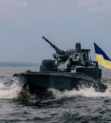 Морской дрон Sea Baby поразил танкер "теневого флота" РФ