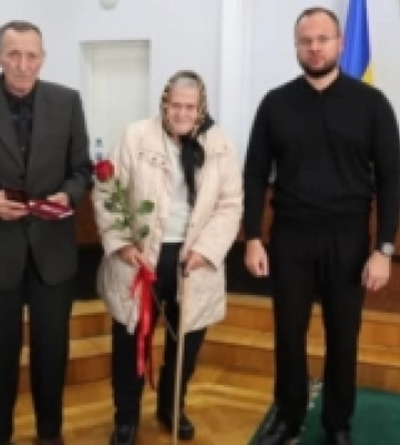 У Луцьку родинам загиблих героїв вручили державні нагороди