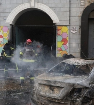 У Харкові ворожий дрон влучив у дитячий садок (оновлено)