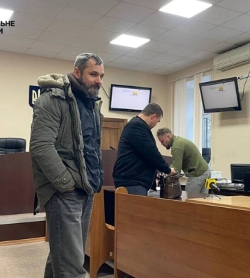 Суд продлил избрание меры пресечения режиссеру Белоусу в закрытом режиме