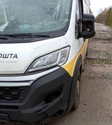 російські війська двічі атакували автівки «Укрпошти» на Сумщині