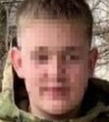 Катував незаконно ув'язнених у Херсоні: суд дав довічне 20-річному росгвардійцю
