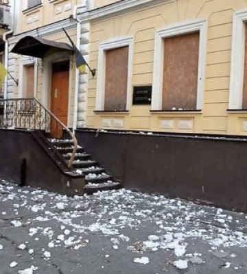 У Херсоні показали наслідки нічного обстрілу міста