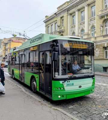 Трамваї та тролейбуси курсуватимуть по-іншому у Харкові в неділю