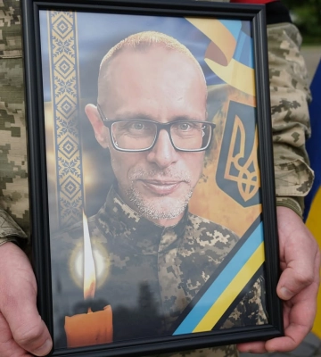 Сьогодні в Ужгороді попрощалися із 47-річним захисником України, солдатом Йосипом Чернієм