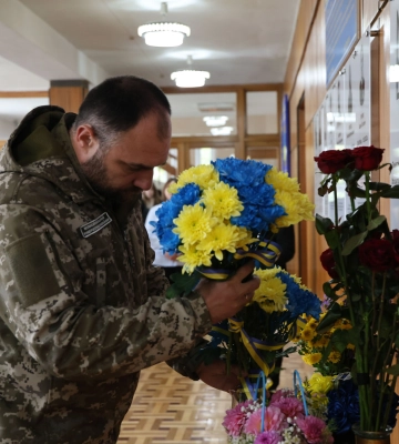 У Луцьку попрощаються з лейтенантом Олегом Троцюком, який загинув на Донеччині