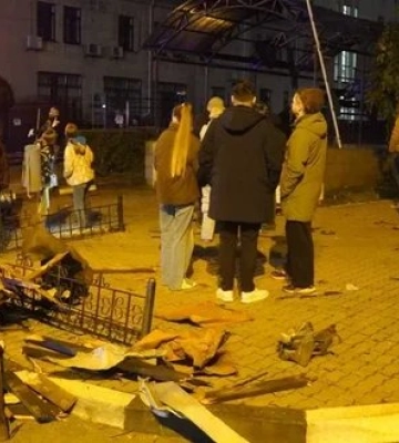 Нічна атака на Київ: 7 постраждалих, безпілотник вдарив по території синагоги на Подолі. ВIДЕО