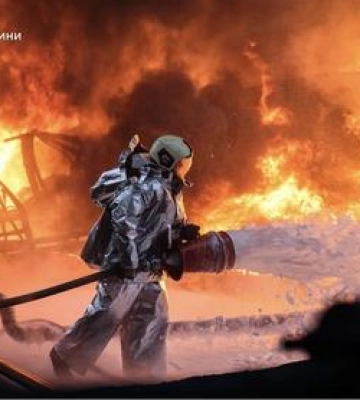 Рятувальники Полтавщини ліквідували пожежі, що виникли внаслідок ворожого обстрілу ФОТО