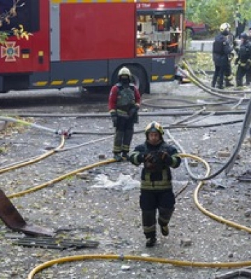 У ДСНС розповіли про наслідки ударів РФ по Києву 22 жовтня: пошкоджено житло та цивільну інфраструктуру