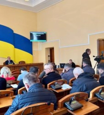 Хустська міська рада ухвалила понад 40 рішень: бюджетні зміни, кадрові призначення та нові програми розвитку