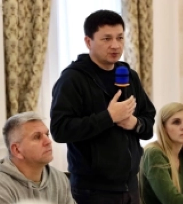 У Миколаєві обговорили розвиток сімейного виховання та захист прав дітей