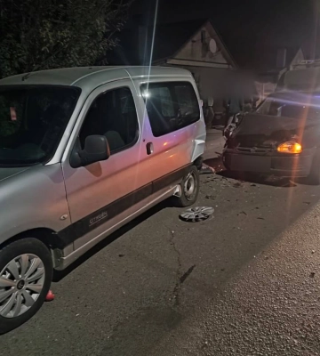 У Луцьку п'яний на Opel влетів в припаркований Citroen 