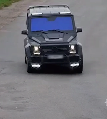 На Тернопільщині чоловіки на "Мерседесі" підрізали авто ТЦК та допомогли втекти з нього раніше мобілізованому