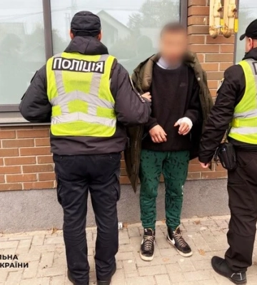На Київщині чоловік напав із ножем на 16-річну дівчину: зловмиснику загрожує до 15 років в’язниці