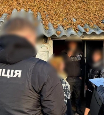 Фиктивное отцовство для выезда за границу: на Волыни разоблачили мошенников