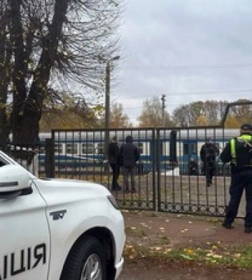 Взрыв на перроне в Овруче: мужчина взорвал гранату во время проверки документов