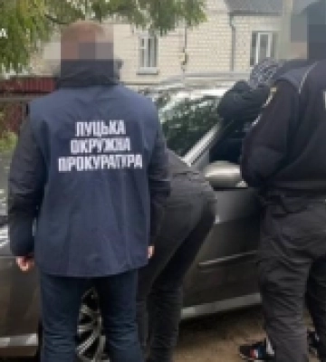 Статус "багатодітного батька" за $2500: трьом волинянам повідомили про підозру