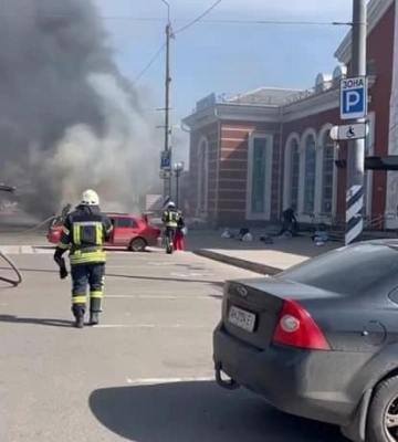 Оккупанты пытались атаковать БпЛА поезд Львов – Краматорск: повреждены вагоны, без пострадавших